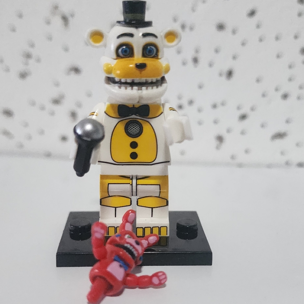 Five Nights at Freddy's Funtime Golden Freddy Custom Lego Minifigure - Picture 3 of 4